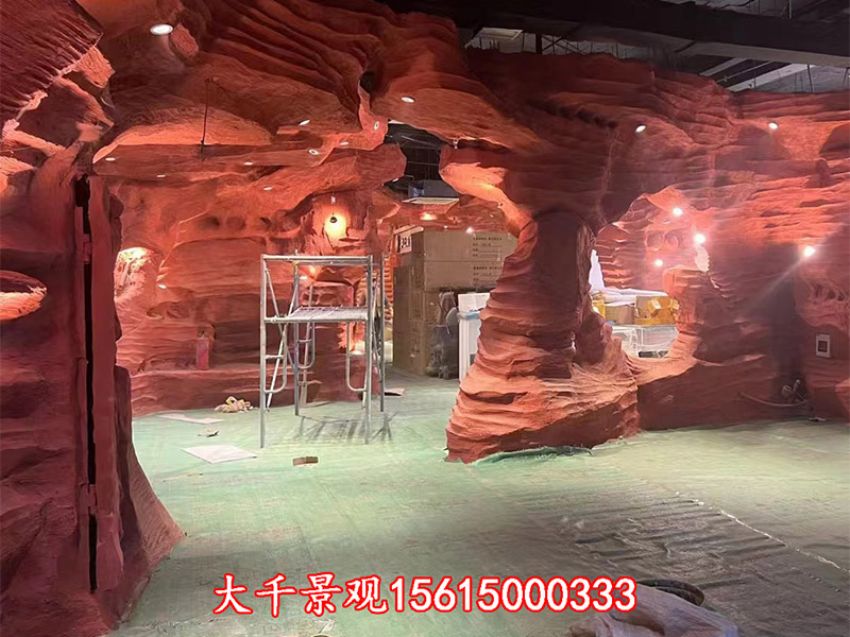 點(diǎn)擊查看詳細(xì)信息<br>標(biāo)題：溶洞民宿 閱讀次數(shù)：266